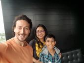 Mayura and her son with Tiger Shroff